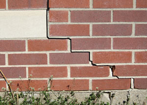 a foundation wall crack on a Cottonwood home.